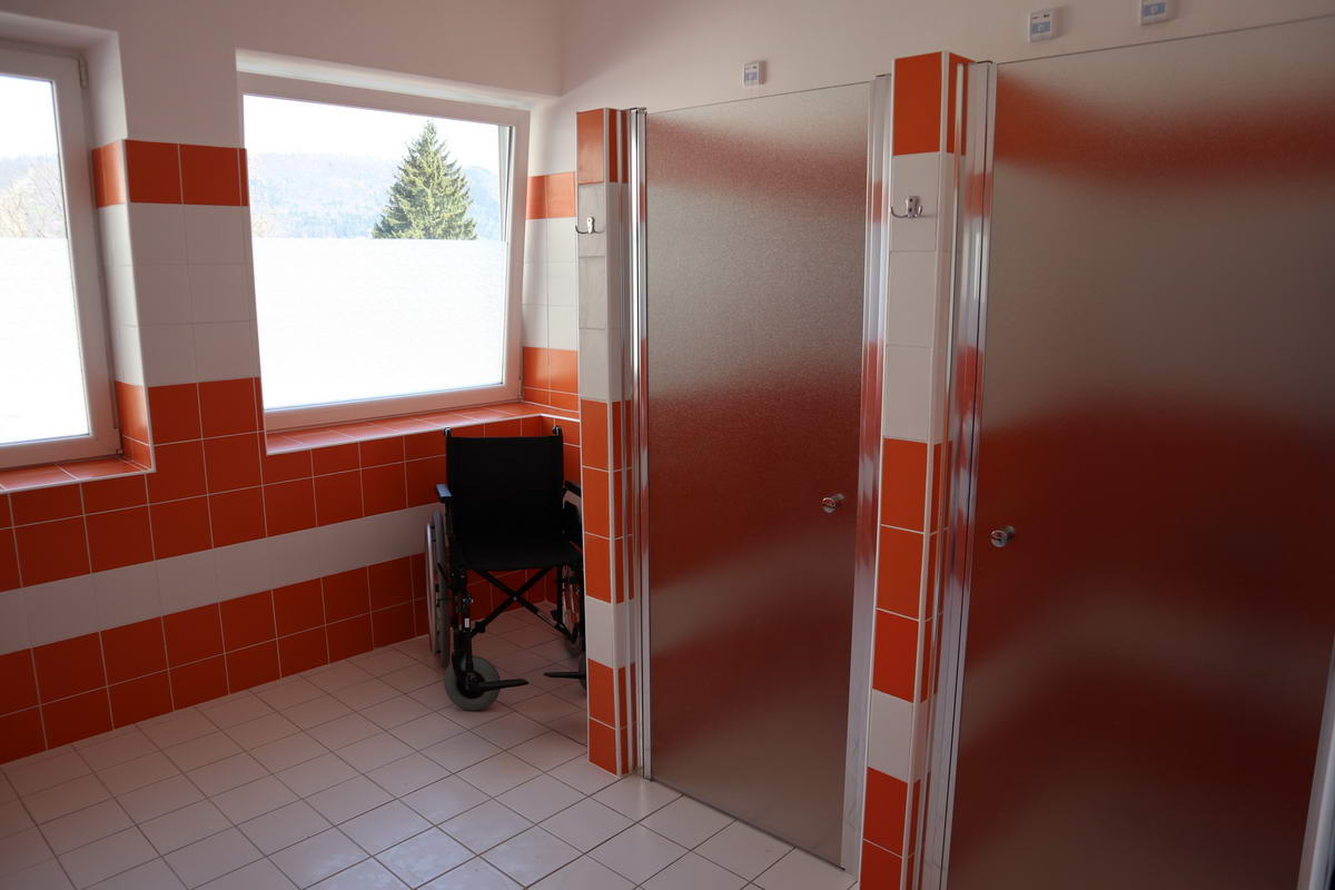 1558 fnsp zazrekonstruovane socialne zariadenia jpg