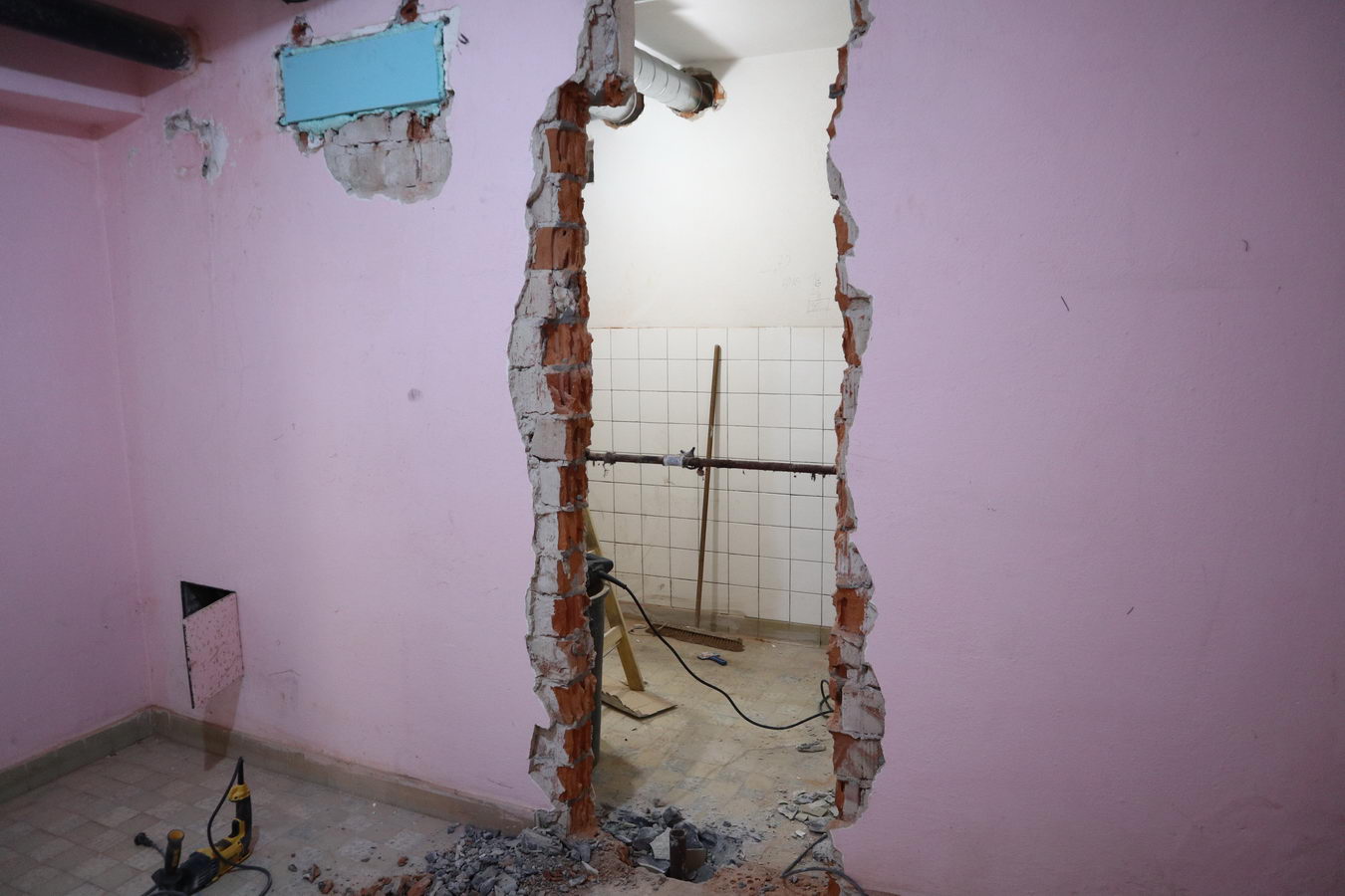 2430 fnsp zanemocnica rekonstruuje aj satne pre personal jpg