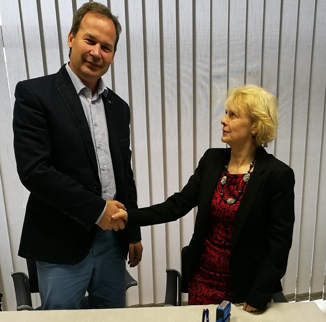 715 img20170428102313 01 jpg