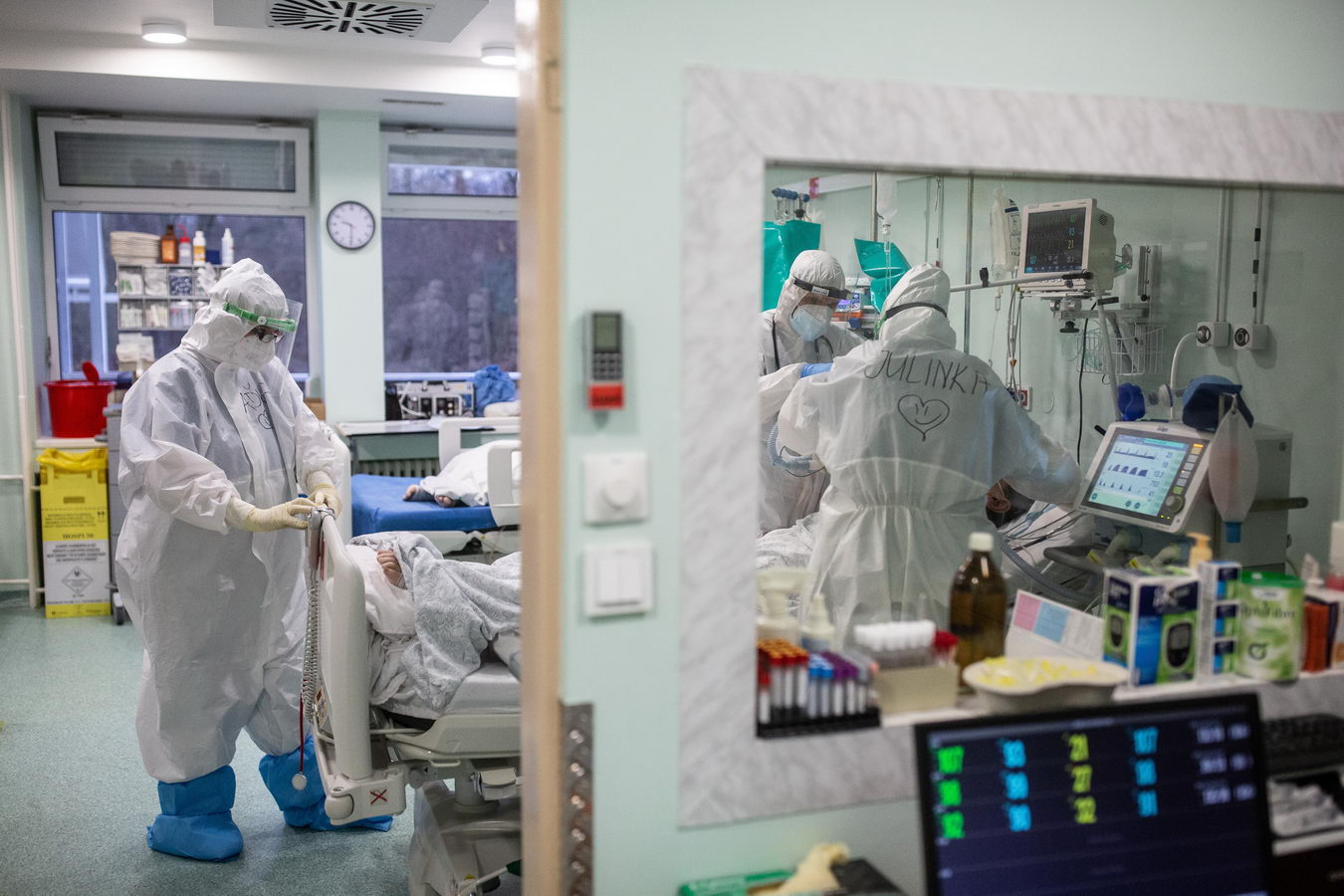 michal burza fnspza vo vaznom stave bojuju o zivot coraz mladsi pacienti